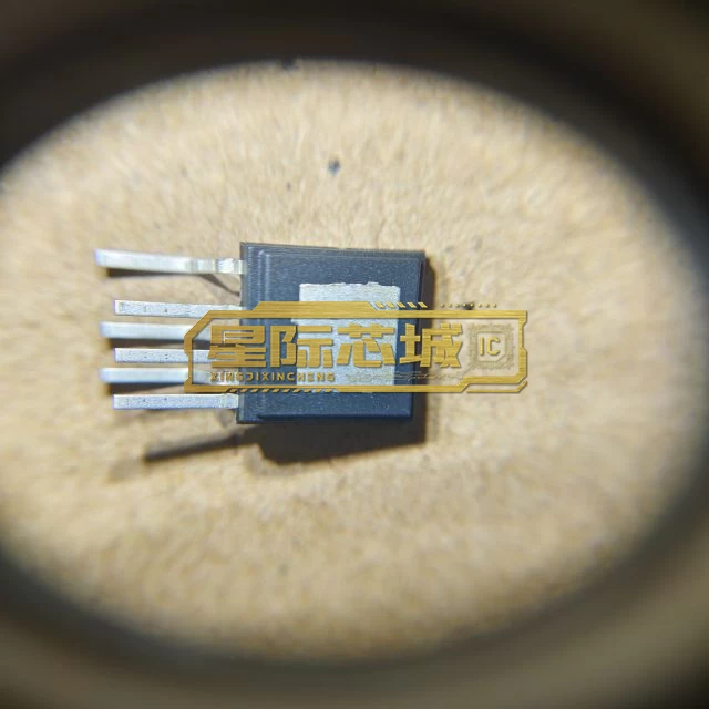 XC2C32A-6VQG44C