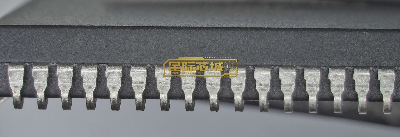 NXP MCHC11F1CFNE3 图片4