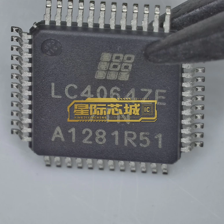 LC4064ZE-7TN48C