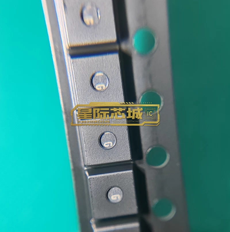 MAX40203AUK+T